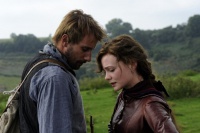 Подалі від безумного натовпу