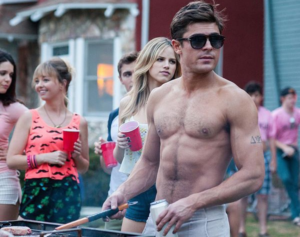 Зак Эфрон в комедии "Соседи: на тропе войны"