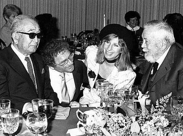 Акира Куросава, Сидни Поллак, Барбра Стрейзанд и Джон Хьюстон Акира Куросава, Сидни Поллак, Барбра Стрейзанд и Джон Хьюстон