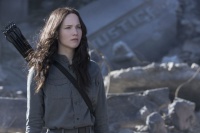 Голодні ігри: Сойка-пересмішниця. Частина I