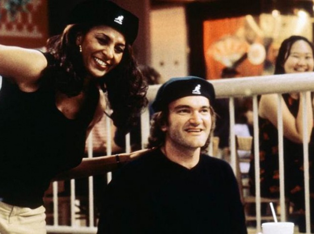 Третьим фильмом Квентина Тарантино стал "Джеки Браун" — экранизация его любимого романа "Ромовый пунш" Элмора Леонарда. Картина имела меньший успех у критиков и зрителей, чем предыдущие фильмы. После нее Тарантино практически ушел из кино на следующие шес