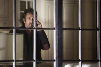 Приниження