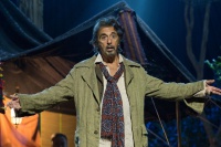 Приниження