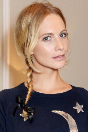 Поппи Делевинь