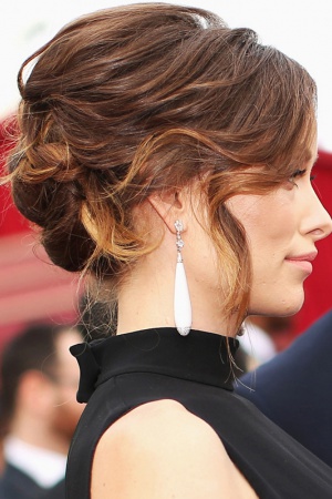 Прическа Оливии Уайлд