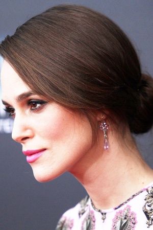 Прическа Киры Найтли