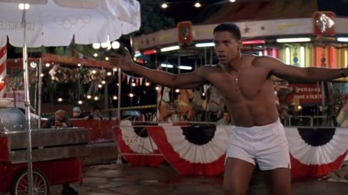 5. Внешняя привлекательность Дензела была научно обоснована. 5. Внешняя привлекательность Дензела была научно обоснована.