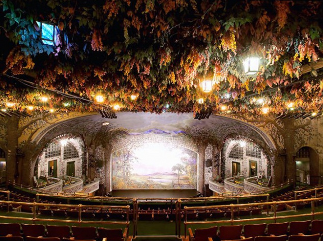 Toronto's Stunning Winter Garden Theatre