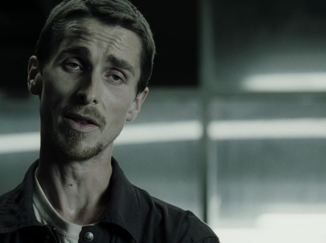 10. Машинист (The Machinist) Режиссер – Брэд Андерсон. Да, это тот самый фильм, в котором Кристиан Бэйл выглядит как мумия Кристиана Бэйла. Ради этого фильма актер похудел на 26 килограмм и стал весить 55 кило, чтобы максимально добиться эффекта изможден 10. Машинист (The Machinist) Режиссер – Брэд Андерсон. Да, это тот самый фильм, в котором Кристиан Бэйл выглядит как мумия Кристиана Бэйла. Ради этого фильма актер похудел на 26 килограмм и стал весить 55 кило, чтобы максимально добиться эффекта изможден