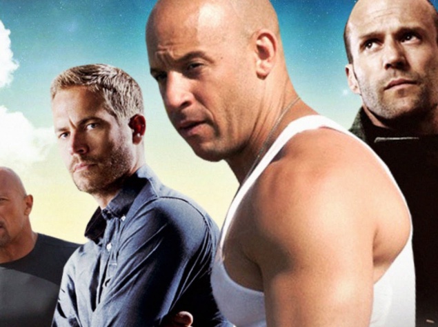 Приключенческий боевик "Форсаж 7". После столкновения с бандой Оуэна Шоу, семья Торетто зажила по-новому. Но так продолжалось не долго, пока старший брат Шоу не решил жестоко отомстить. Команда Доминика вновь объединяется, чтобы противостоять врагу, а зао Приключенческий боевик "Форсаж 7". После столкновения с бандой Оуэна Шоу, семья Торетто зажила по-новому. Но так продолжалось не долго, пока старший брат Шоу не решил жестоко отомстить. Команда Доминика вновь объединяется, чтобы противостоять врагу, а зао