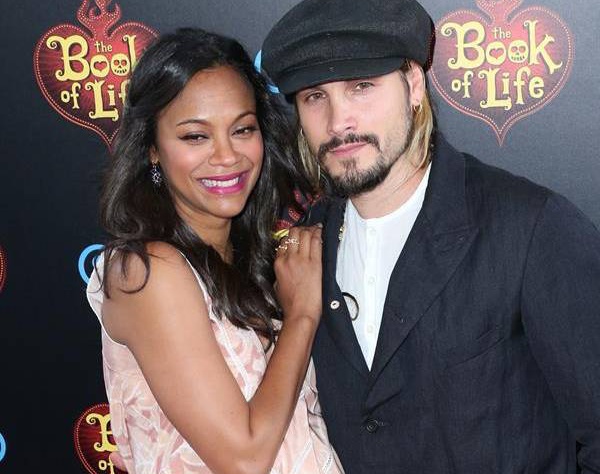 Зои Салдана вышла замуж за Марко Перего всего после несколько месяцев отношений. Говорят, что тайное бракосочетание произошло в Европе. Зои Салдана вышла замуж за Марко Перего всего после несколько месяцев отношений. Говорят, что тайное бракосочетание произошло в Европе.