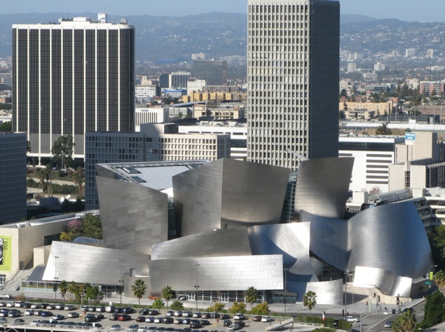 Концертный зал имени Уолта Диснея