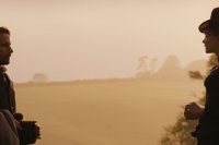 Подалі від безумного натовпу