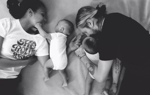 Зої Салдана вважає свого чоловіка Марко Перего ідеальним батьком Зої Салдана вважає свого чоловіка Марко Перего ідеальним батьком