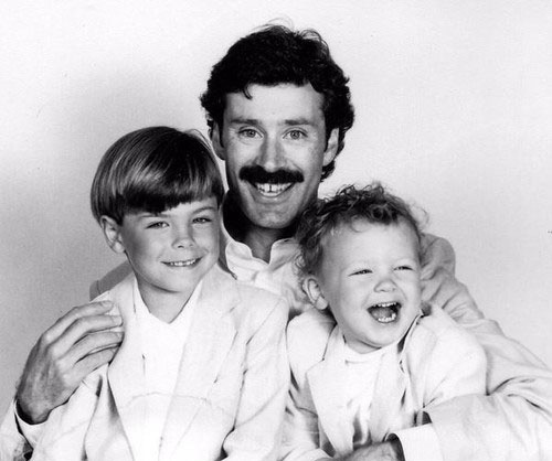 Привітання отцю відправили і Зак Ефрон... Привітання отцю відправили і Зак Ефрон...