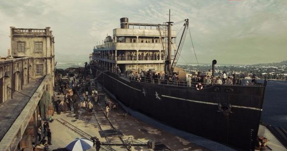 Историческая драма "Переправа". После поражения Японии после Второй мировой войны, боевые действия в Китае разгораются с новой силой. Жители Шанхая стремятся покинуть дома. Их надежда – это пароход Тайпин..