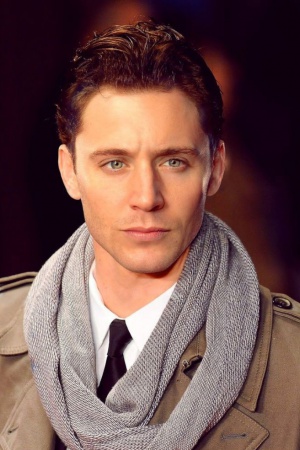 Том Хиддлстон и Дженсен Эклз