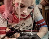 Марго Роббі зробила татуювання режисерові "Загону самогубців"