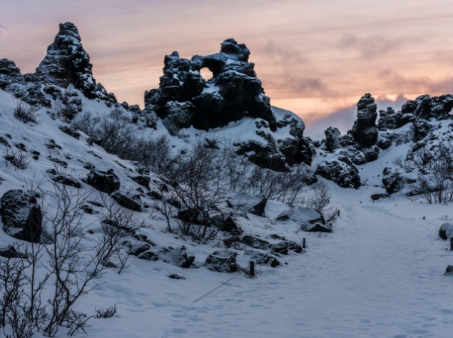 Лагерь одичалых — скалы Диммуборгир, Исландия