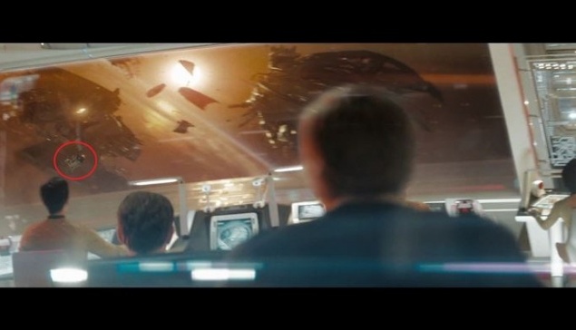 Зоряний шлях. Робот R2-D2 з'являється і у фільмі "Зоряний шлях"