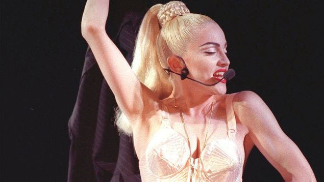 Мадонна, груди, $2 мільйони