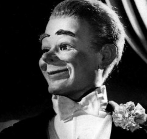 "Пізно вночі" - Dead of Nights (1945)