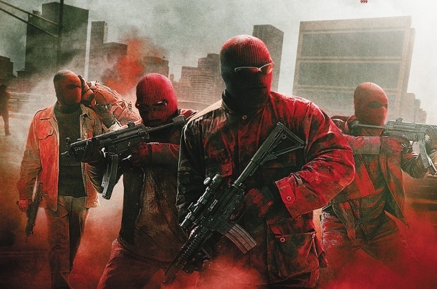 Триллер "Три девятки". "999" - сигнал высокой опасности, который используют американские полицейские при поимке опасных и вооруженных преступников. Только в этот раз преступниками окажутся сами служители закона, решившиеся на крупное ограбление.