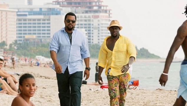 Комедія "Божевільний патруль 2". Нова пригодницька подія в житті невгамовних напарників Бена і Джеймса. На кону весілля Джеймса, хлопці отримали завдання в крутій спецоперації. Без чіткого плану дій, вони відправляються в Майамі, щоб зірвати велику угоду наркоторговців і затримати їх лідера.