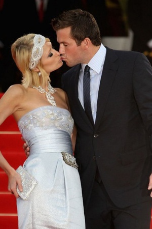 Періс Хілтон і Дуг Рейнхардт (2010)