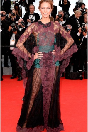 Карлі Клосс на Каннському кінофестивалі, 2014