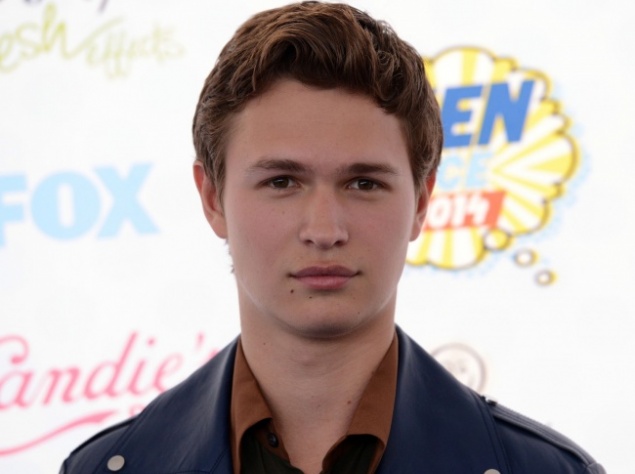 Энсел Эльгорт, 22 года