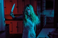 Неоновый демон