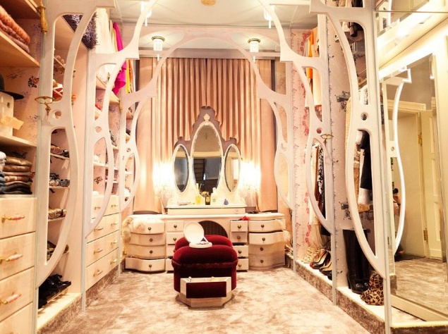 Гардеробна дружини Шумахера