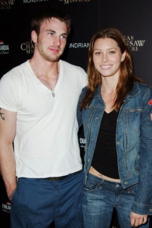 Крис Эванс и Джессика Бил