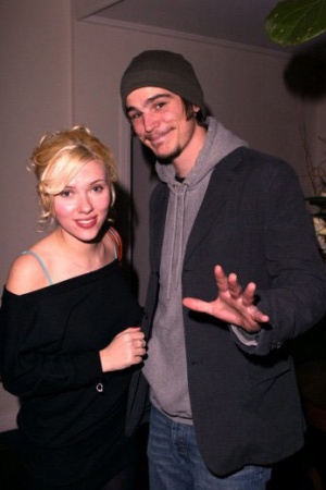 Скарлетт Йоханссон и Джош Хартнетт