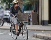 Велосипедная прогулка Хелены Бонем Картер