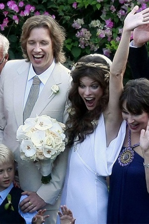 Милла Йовович и Пол Андерсон (2009 год)