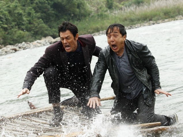 Екшн "Відчайдушні напарники". Щоб знешкодити кримінальний клан і врятувати свою племінницю, гонконгський детектив поліції змушений об'єднати свої зусилля з американським аферистом.