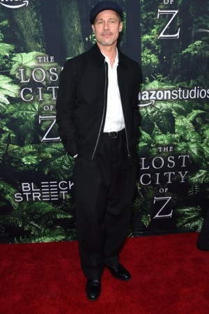 Брэд Питт появился на премьере фильма \"Затерянный город Z\"