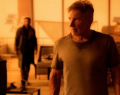 Свежий кадр из картины "Бегущий по лезвию 2049" Свежий кадр из картины "Бегущий по лезвию 2049"