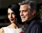 Жена Джорджа Клуни показала идеальные формы