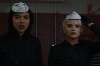 Tragedy Girls. Убить за лайк