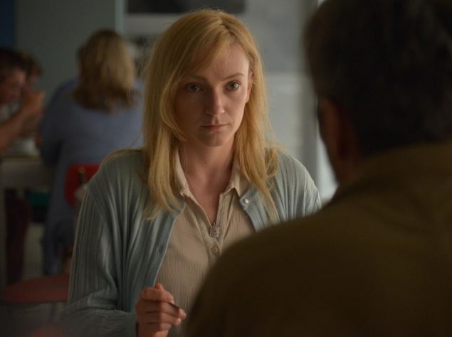 Драма "Тело и душа". Разворачивающаяся в повседневной жизни необычная история любви, в основе которой двойственность сна и бодрствования, сознания и материи.