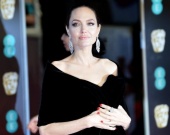 Анджелина Джоли затмила других актрис на красной дорожке BAFTA-2018 Анджелина Джоли затмила других актрис на красной дорожке BAFTA-2018