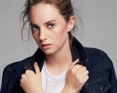 Дочь Умы Турман в дебютной фотосессии для Elle Дочь Умы Турман в дебютной фотосессии для Elle