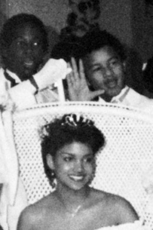 Холли Берри