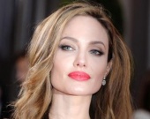 Крістен Стюарт могла замінити Анджеліну Джолі в новому фільмі