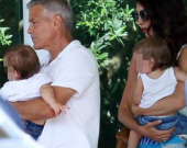 Редкие кадры: Джордж и Амаль Клуни с детьми