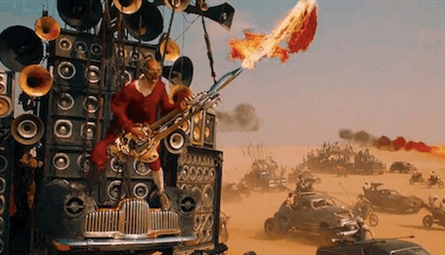 "Божевільний Макс": гітара, що стріляє вогнем