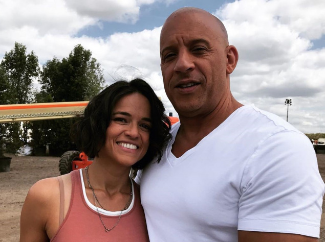 "Перший день зйомок "Форсажа 9". Команда знову у зборі" "Перший день зйомок "Форсажа 9". Команда знову у зборі"